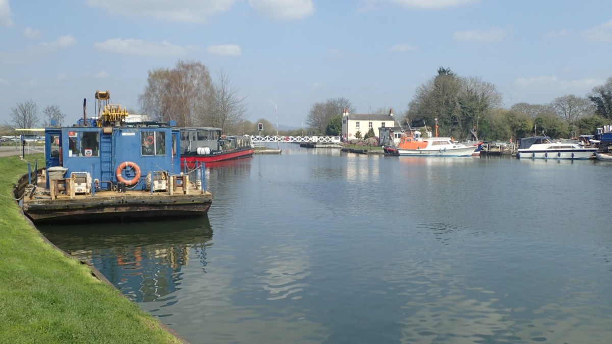 Walking Two Canal&nbsp;Paths