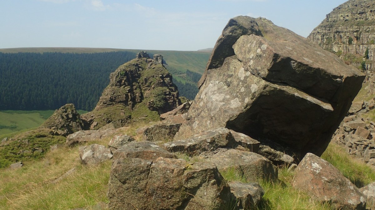 A Scramble to Alport&nbsp;Castles
